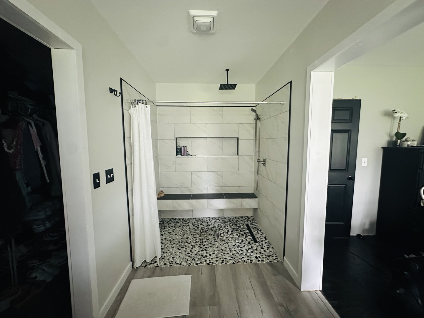 229 Broadway Street Tamaroa, IL 62888 - Photo 5 of 11 a bathroom with a glass door shower