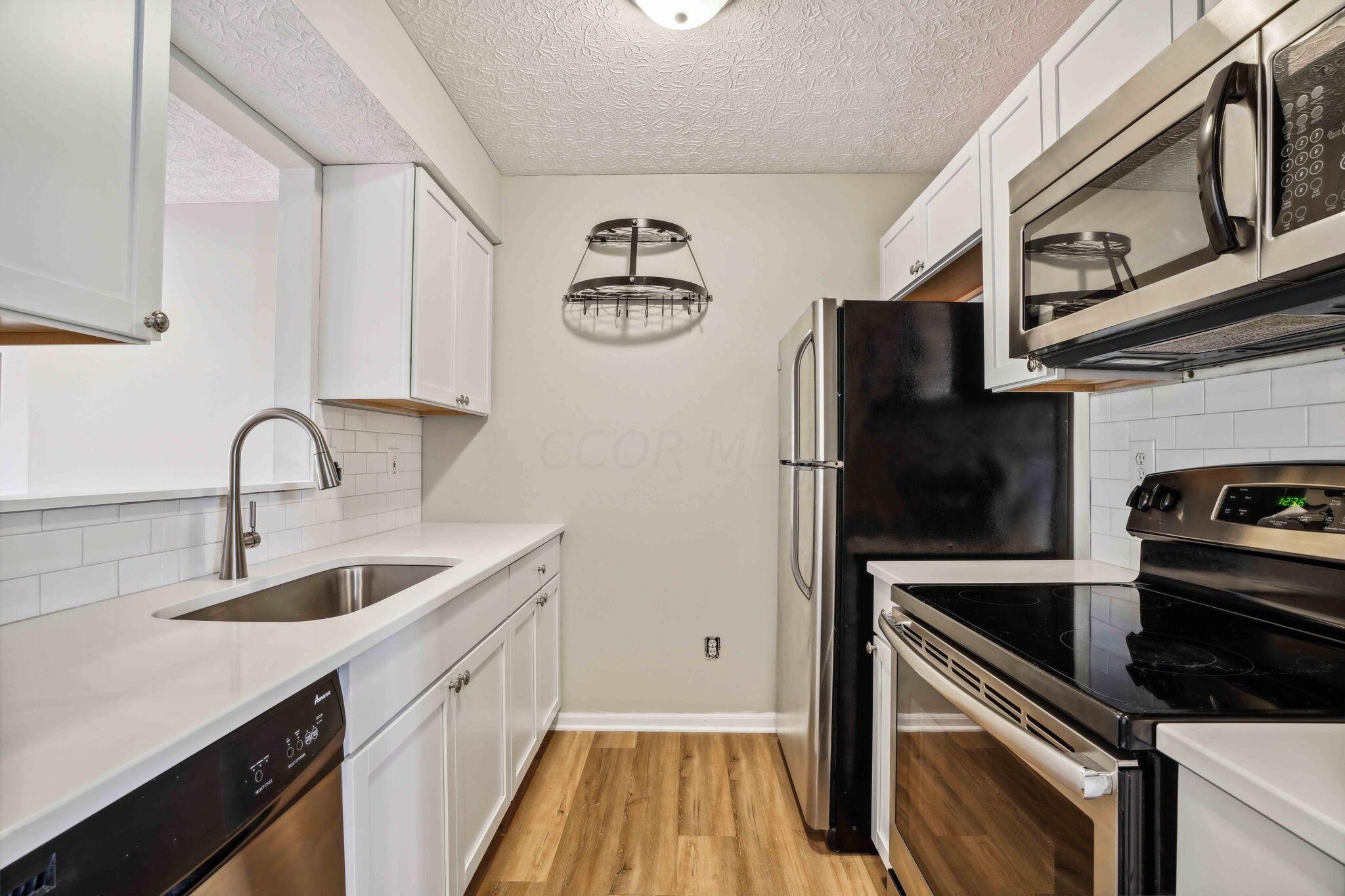 7442 Call Road, Unit 99A Blacklick, OH 43004 - Photo 6 of 24 Kitchen