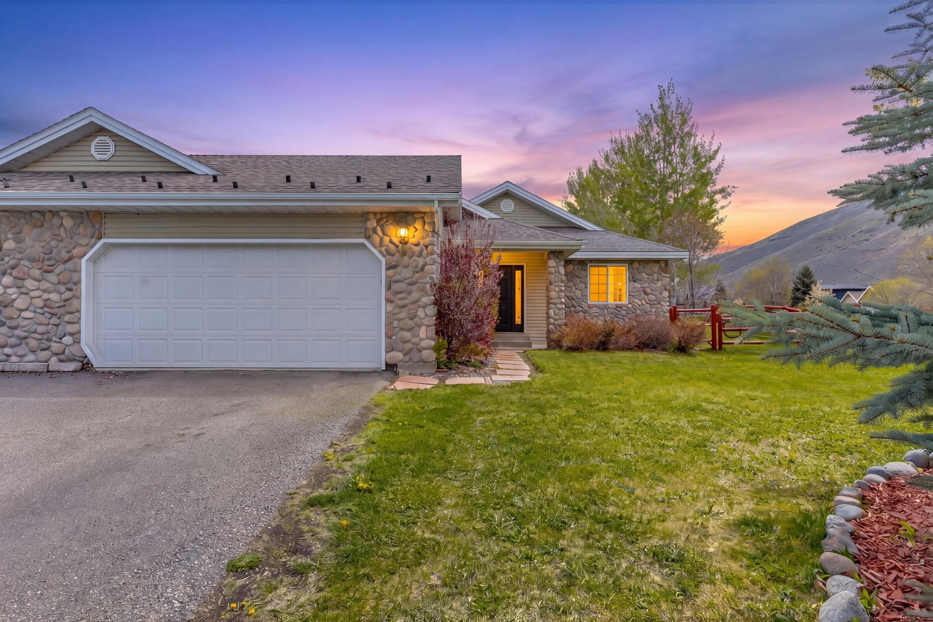 219 9th Street Bellevue, ID 83313 - Photo 9 of 12 Front of home twilight pic