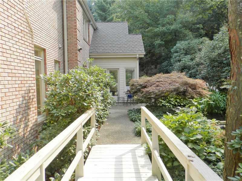 623 Twin Pine Road Fox Chapel, PA 15215 - Photo 18 of 21 Exterior Back.