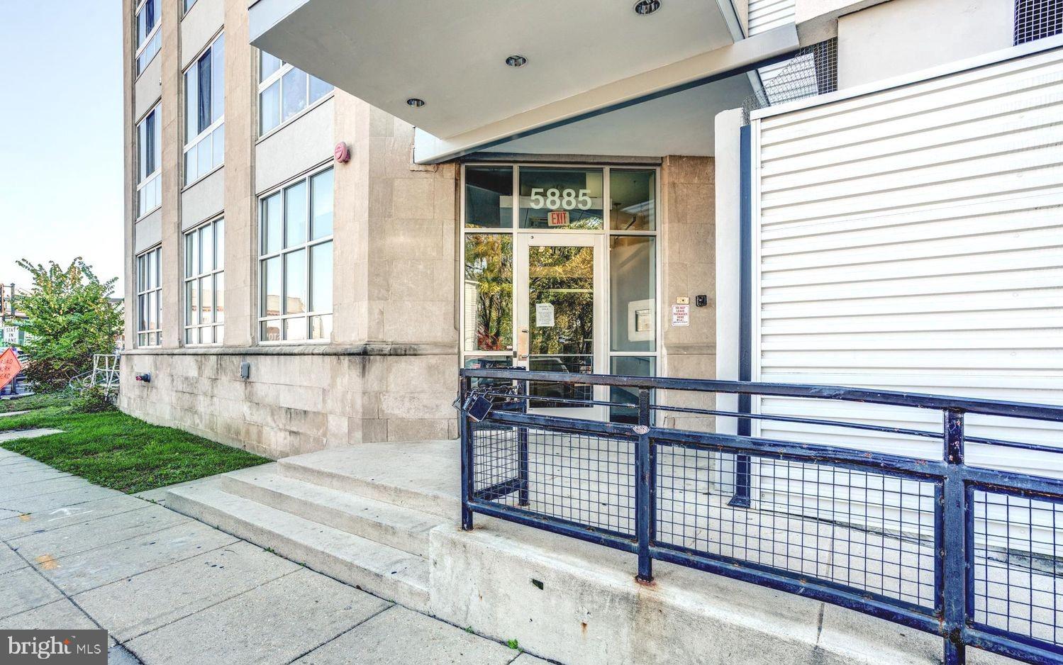 5885 Colorado Avenue Northwest, Unit 402 Washington, DC 20011 - Photo 26 of 30 a view of house with backyard and garden