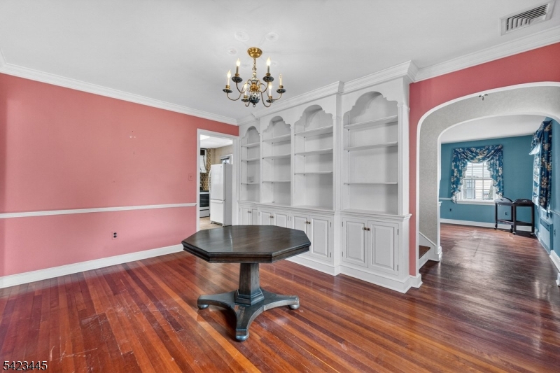 78 Orton Road West Caldwell, NJ 07006 - Photo 9 of 50