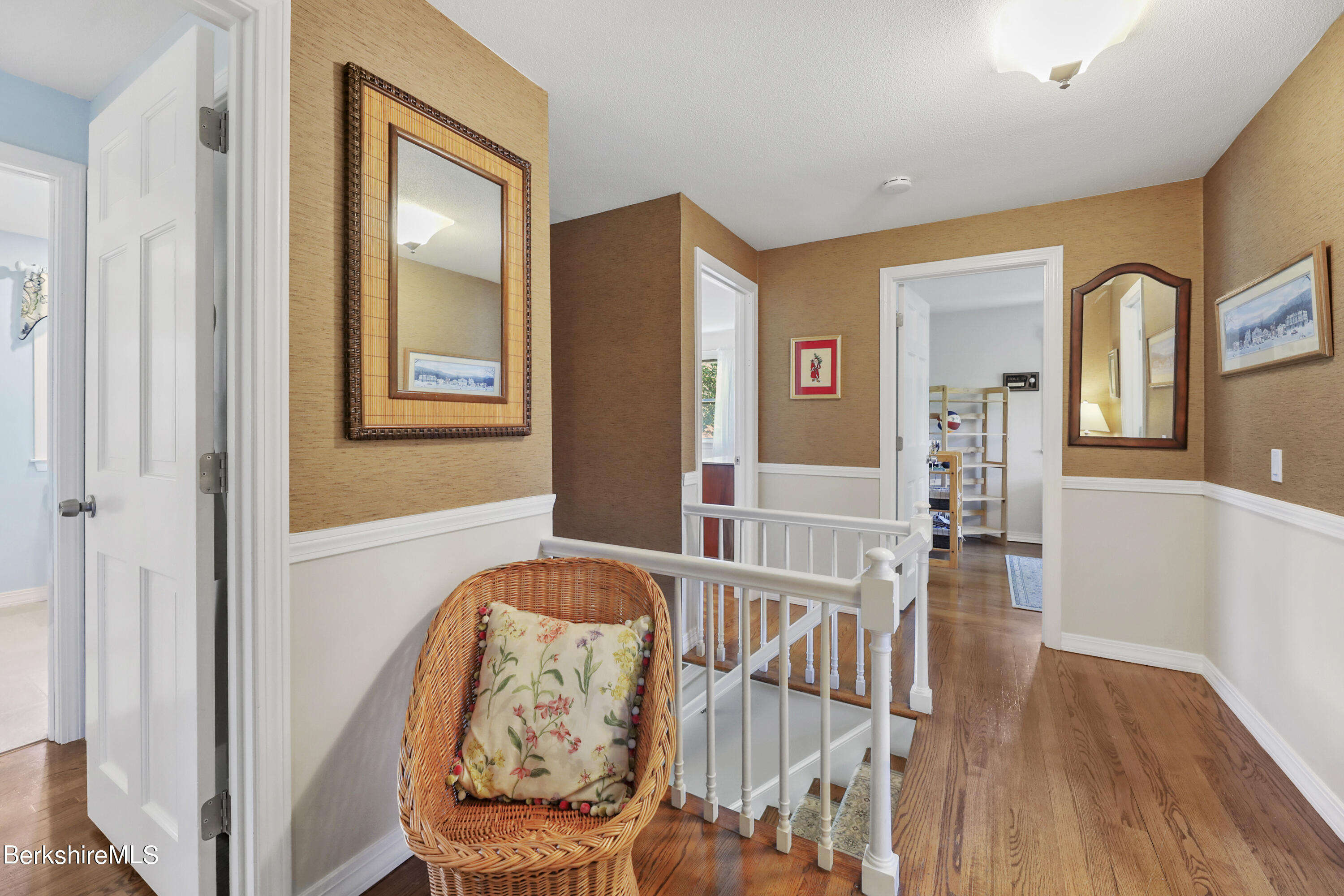 84 Brookside Drive Pittsfield, MA 01201 - Photo 24 of 54 150 Second Floor Landing