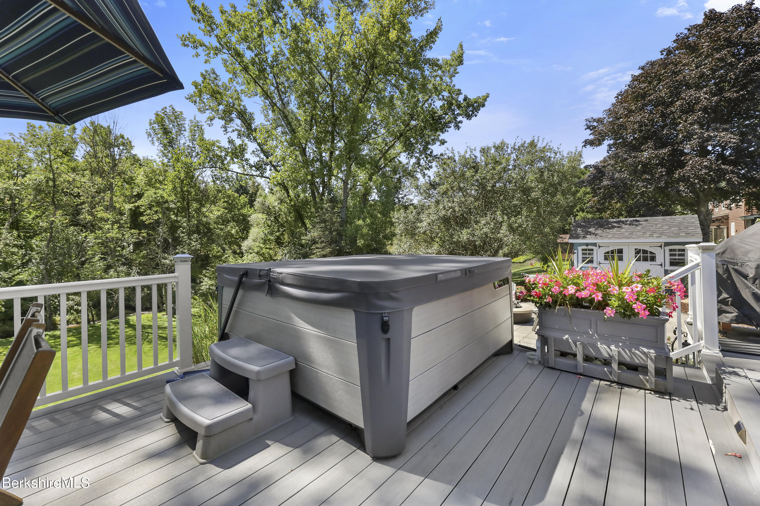 84 Brookside Drive Pittsfield, MA 01201 - Photo 39 of 54 275 Back Porch