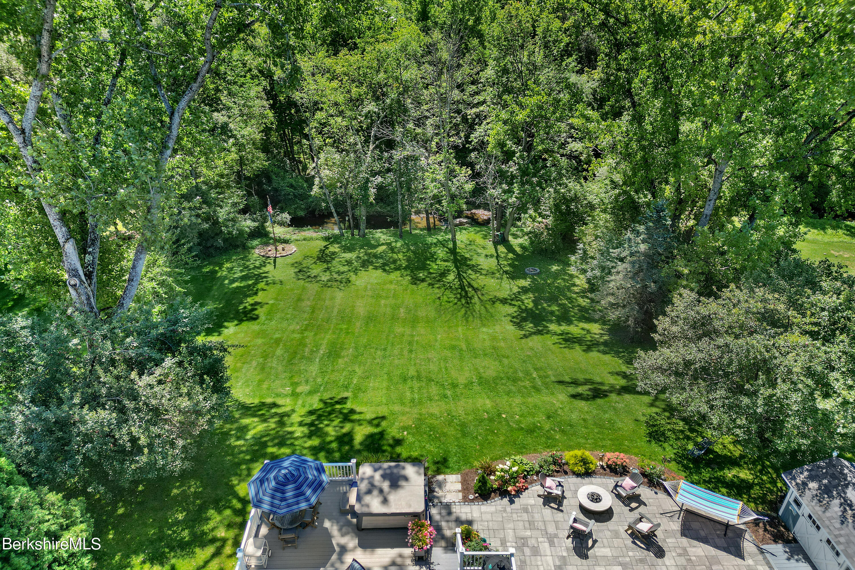 84 Brookside Drive Pittsfield, MA 01201 - Photo 52 of 54 a view of yard with green space