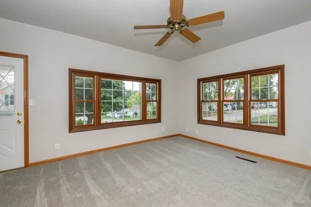 $217,900 | 116 Rosendale Street, Beaver Dam, WI 53916