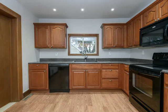 $217,900 | 116 Rosendale Street, Beaver Dam, WI 53916