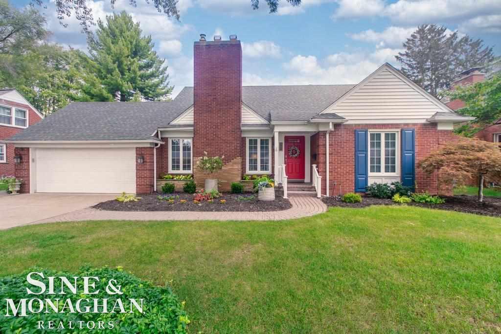 562 Shoreham Road Grosse Pointe, MI 48236 - Photo 1 of 36 50059926.JPG