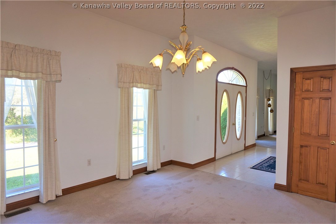 2018 Cross Creek Road Buffalo, WV 25033 - Photo 6 of 29 Gallery Image 6