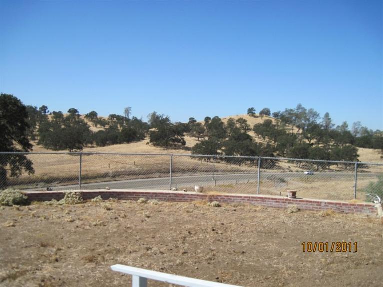 20919 Auberry Road Clovis, CA 93619 - Photo 8 of 16 Gallery Image 8
