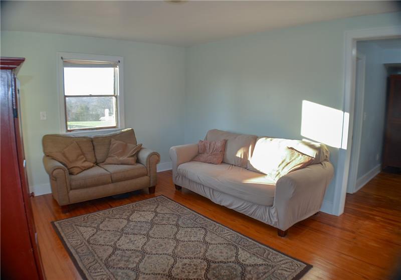 1639 Weigand Road Vandergrift, PA 15690 - Photo 3 of 25