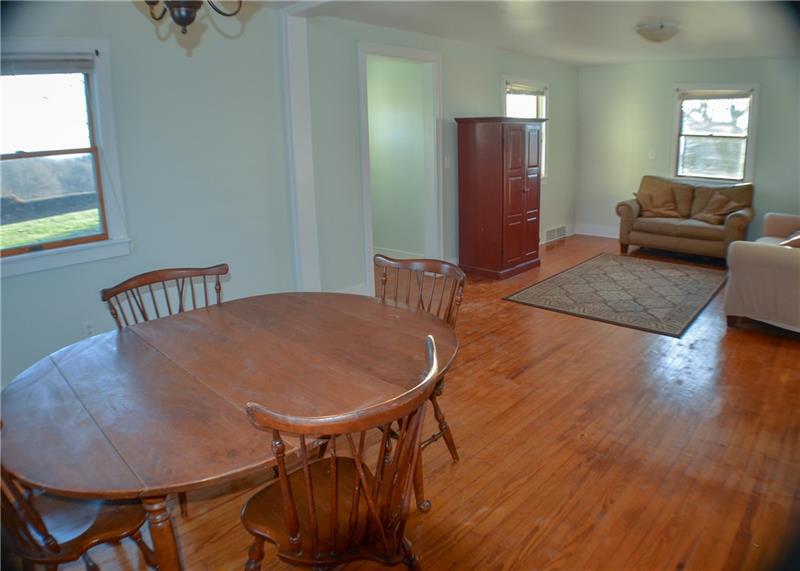1639 Weigand Road Vandergrift, PA 15690 - Photo 7 of 25
