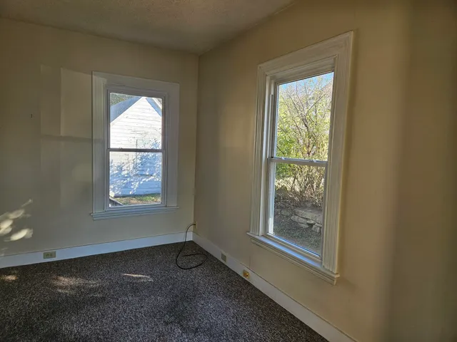 $297,500 | 33 Shepard Street, Bath, ME 04530