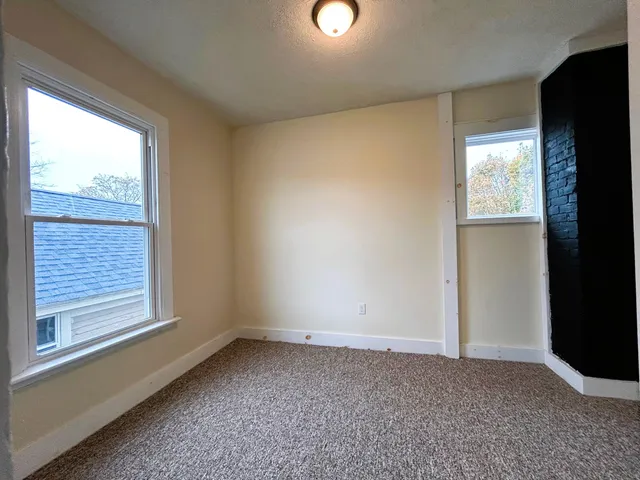 $297,500 | 33 Shepard Street, Bath, ME 04530