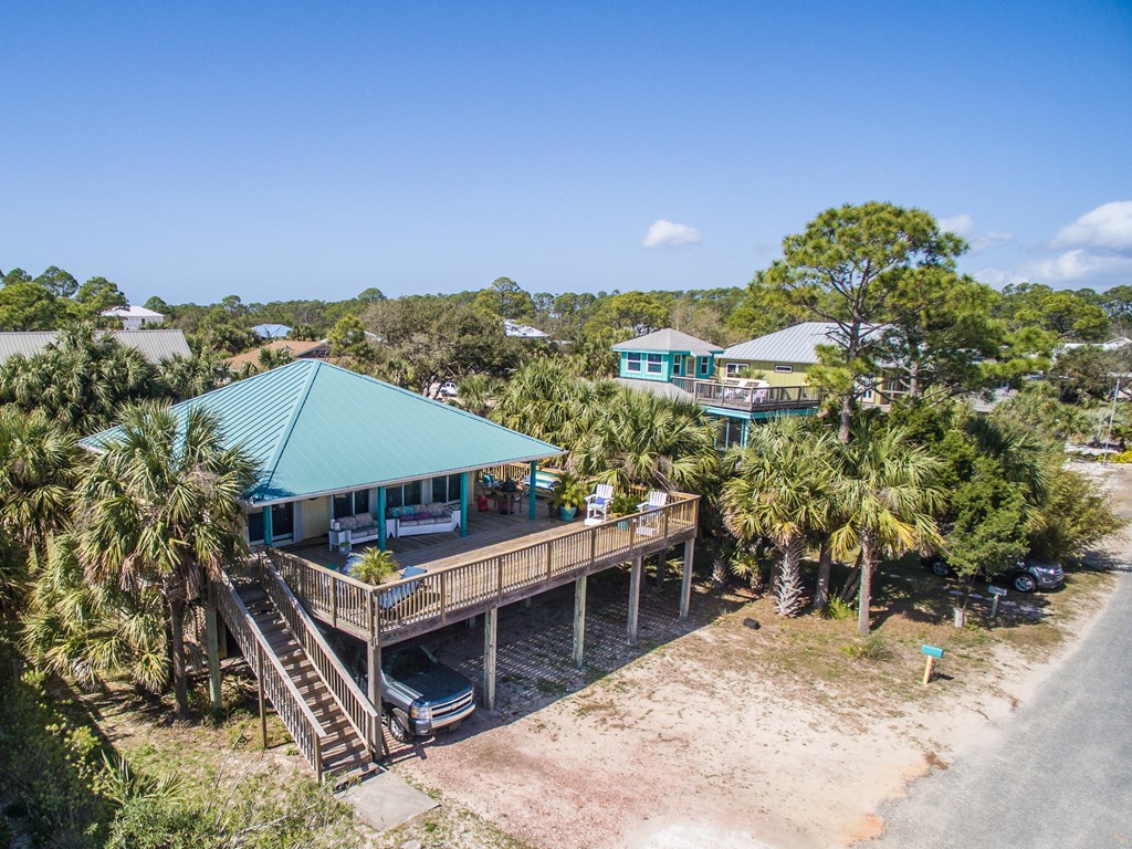 255 South Palm Street Port St. Joe, FL 32456 - Photo 2 of 11