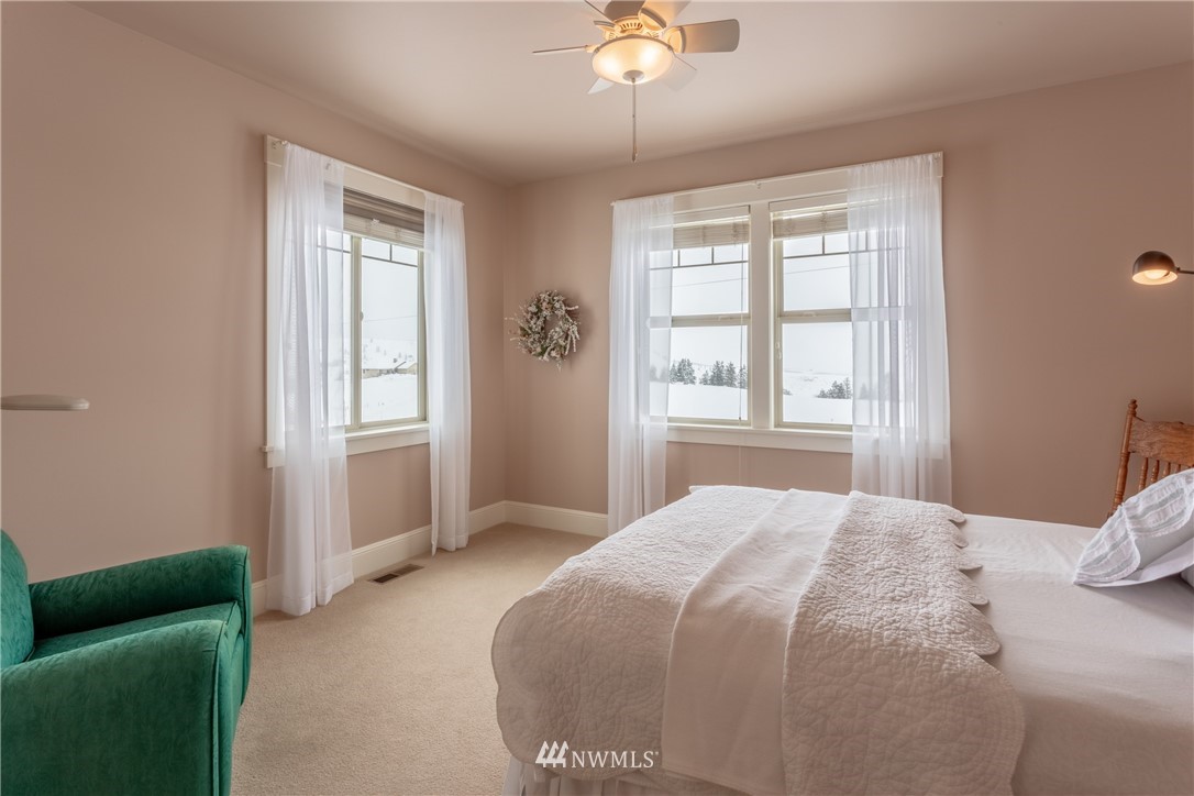 6422 Loop Road Wenatchee, WA 98801 - Photo 14 of 25 Gallery Image 14