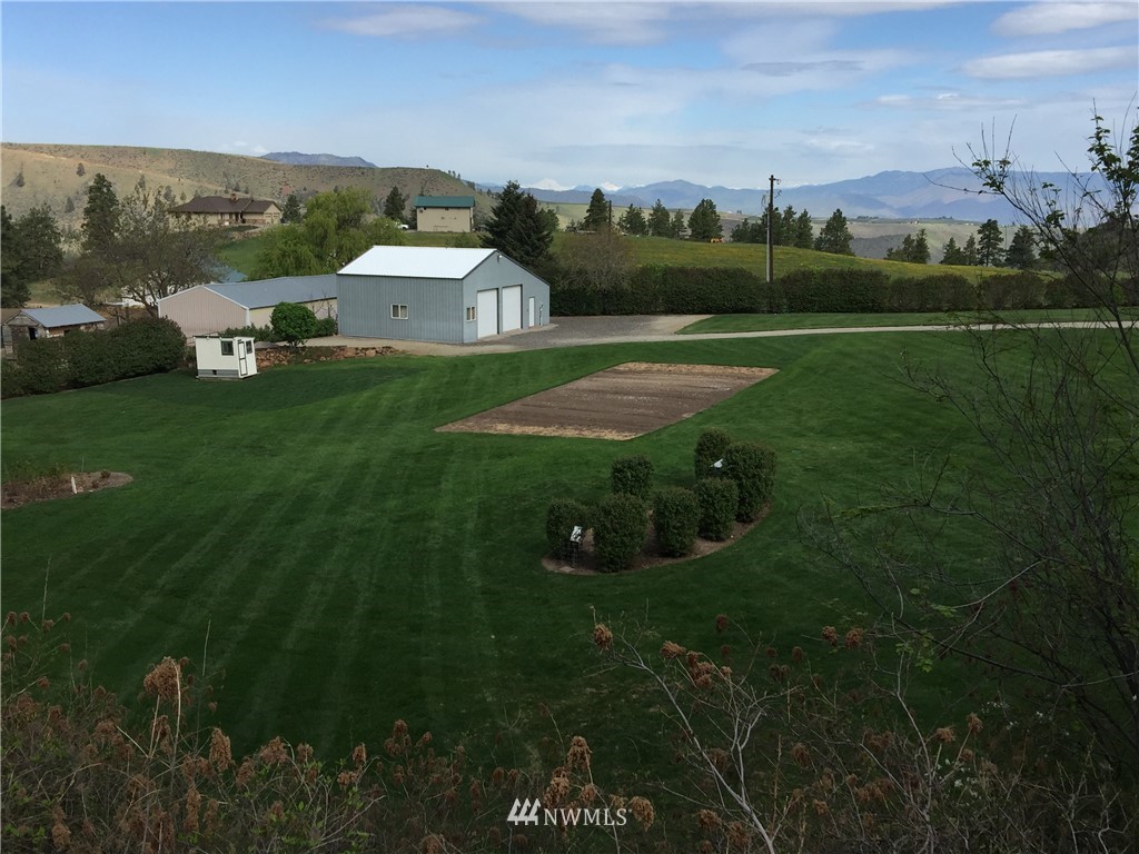 6422 Loop Road Wenatchee, WA 98801 - Photo 22 of 25 Gallery Image 22