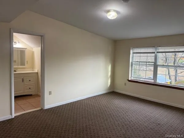 $1,800 | 94 Old Post Road, Unit 15B, Wappingers Falls, NY 12590