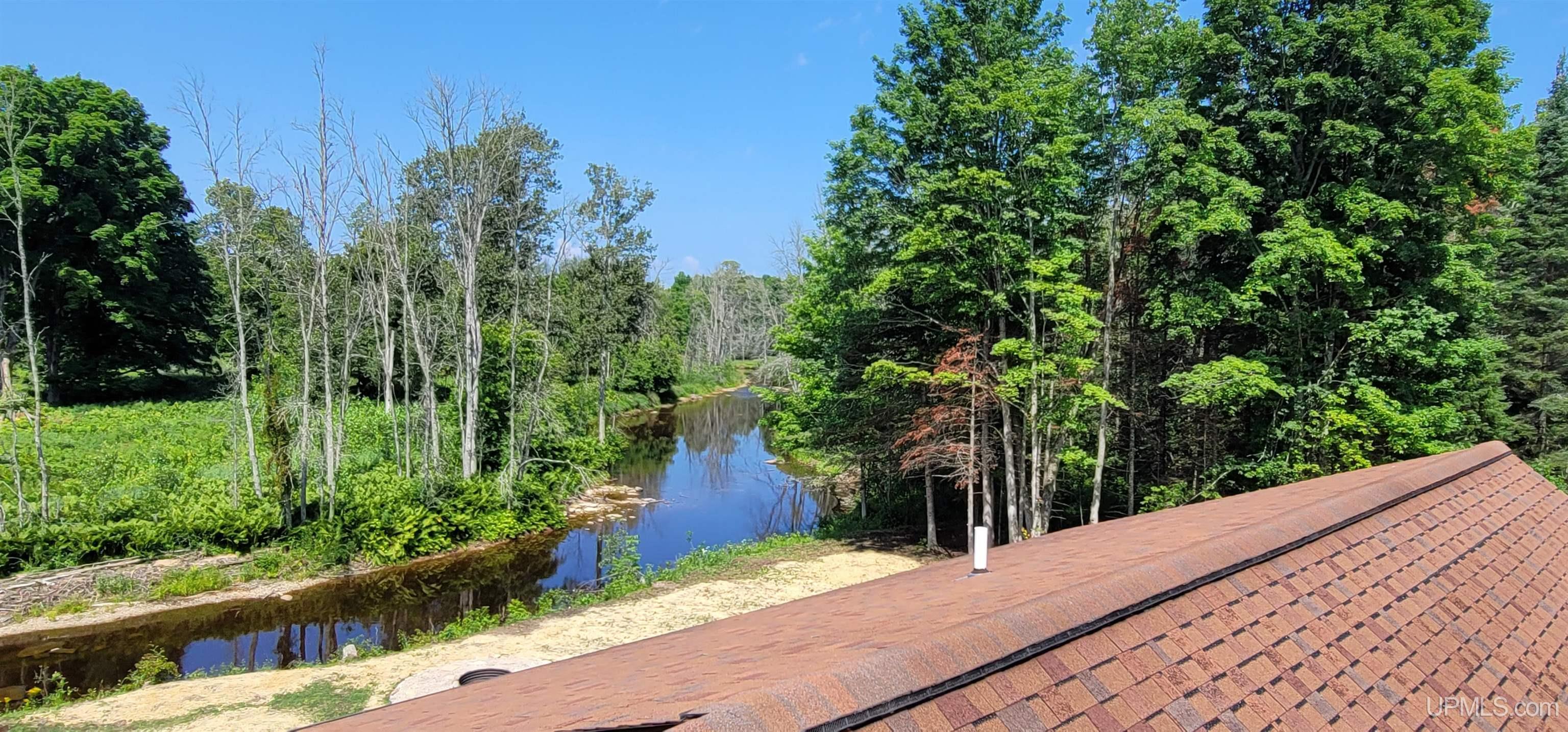 8050 32 Road Rapid River, MI 49878 - Photo 4 of 31 Gallery Image 4