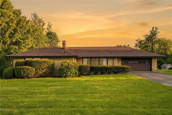 $284,900 | 505 Fannie St Extension, McDonald, PA 15057