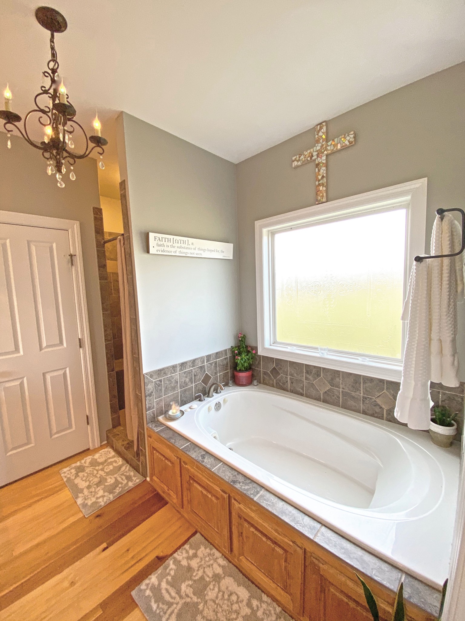 585 Blooming Grove Road Pulaski, TN 38478 - Photo 11 of 41 a bathroom with a sink and a bathtub