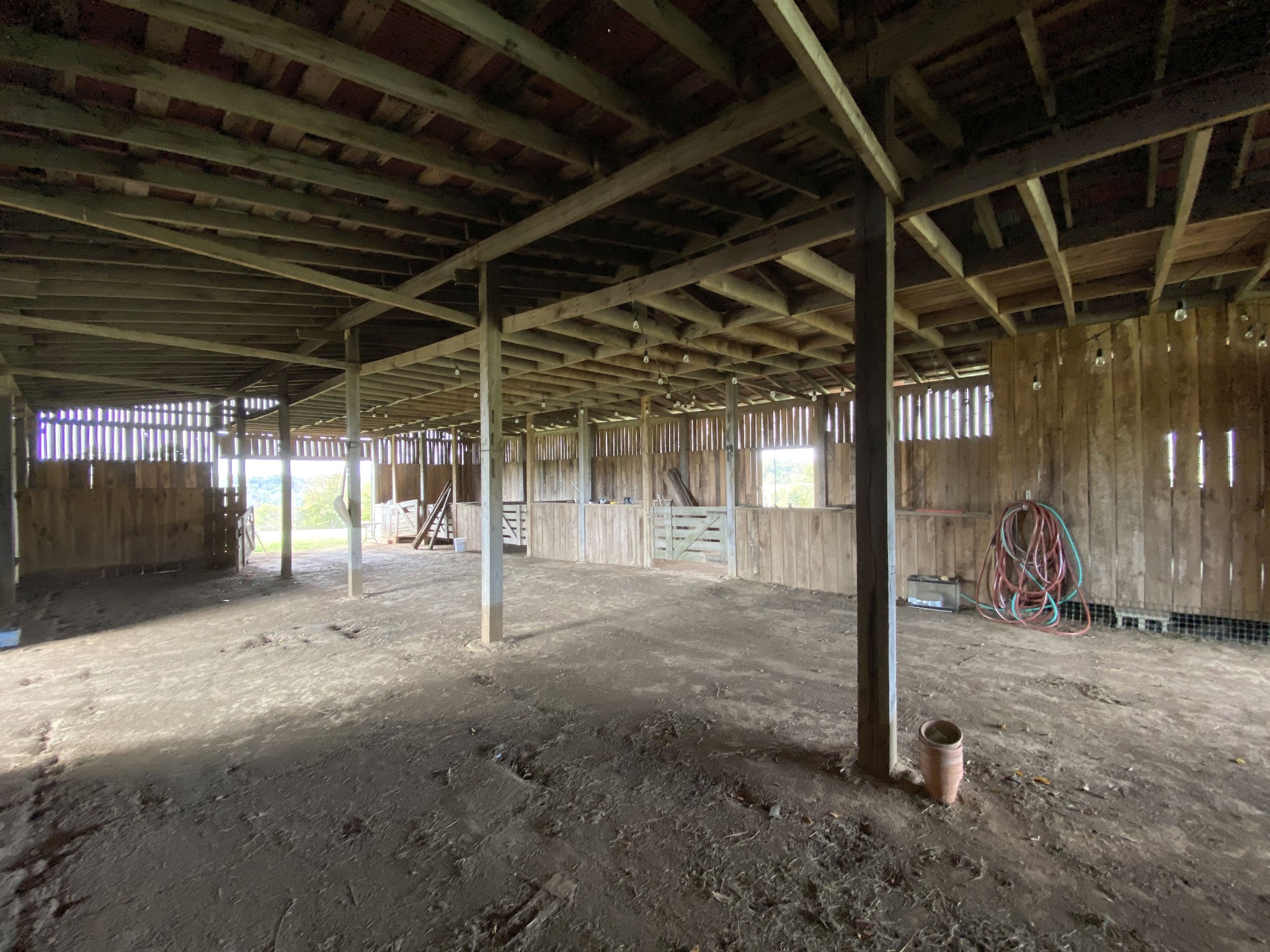 585 Blooming Grove Road Pulaski, TN 38478 - Photo 29 of 41 a view of a room with wooden roof