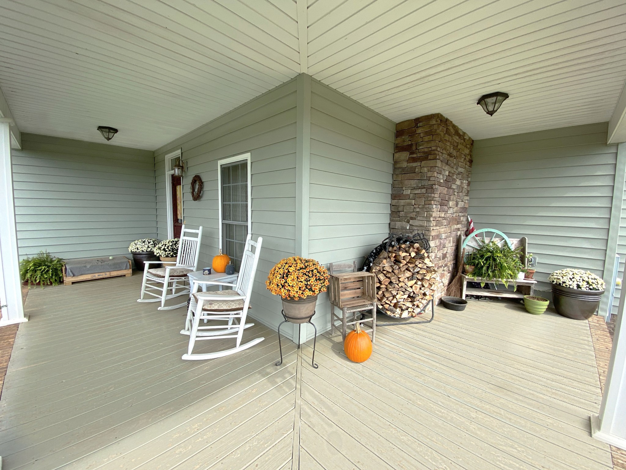 585 Blooming Grove Road Pulaski, TN 38478 - Photo 4 of 41 an outdoor space with furniture
