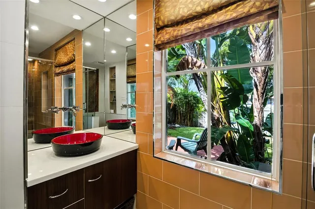 $797,000 | 1625 Northeast 20th Avenue, Fort Lauderdale, FL 33304