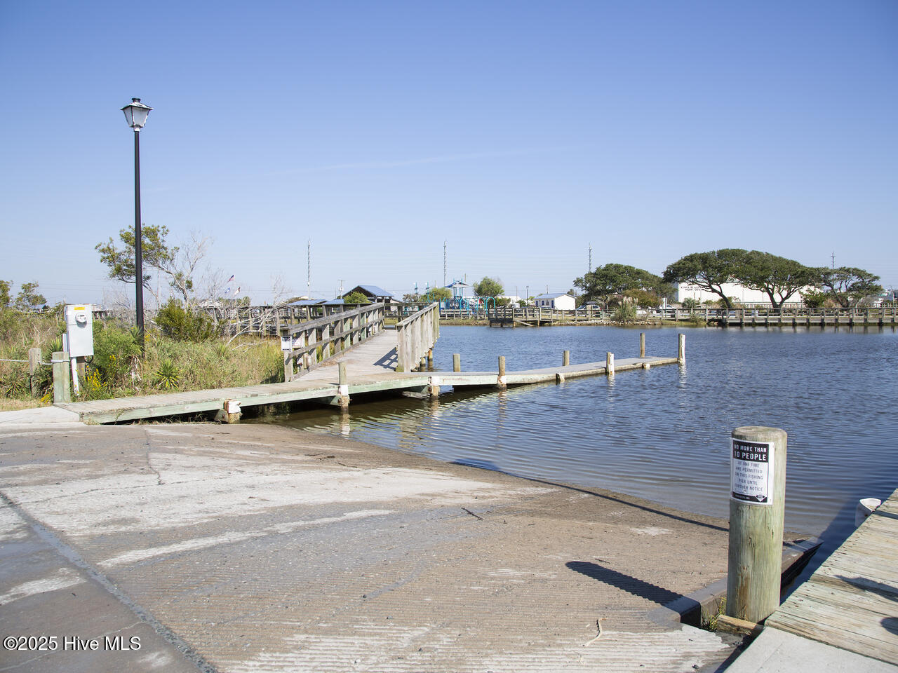 104 North Grassland Road, Unit 23 Surf City, NC 28445 - Photo 45 of 49 112 s shore Surf City NC 28445-012-013-S