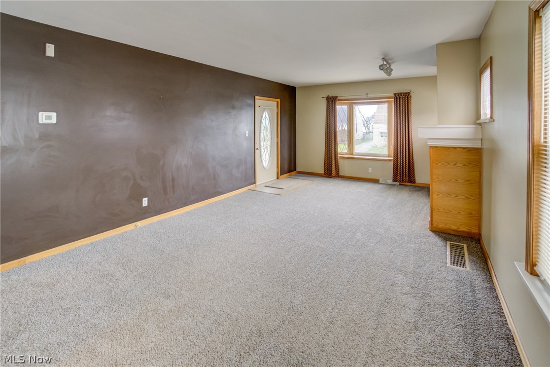 12920 Littleton Road Garfield Heights, OH 44125 - Photo 3 of 24