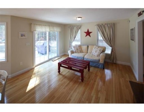 174 Wapping Road Kingston, MA 02364 - Photo 6 of 17 Gallery Image 6