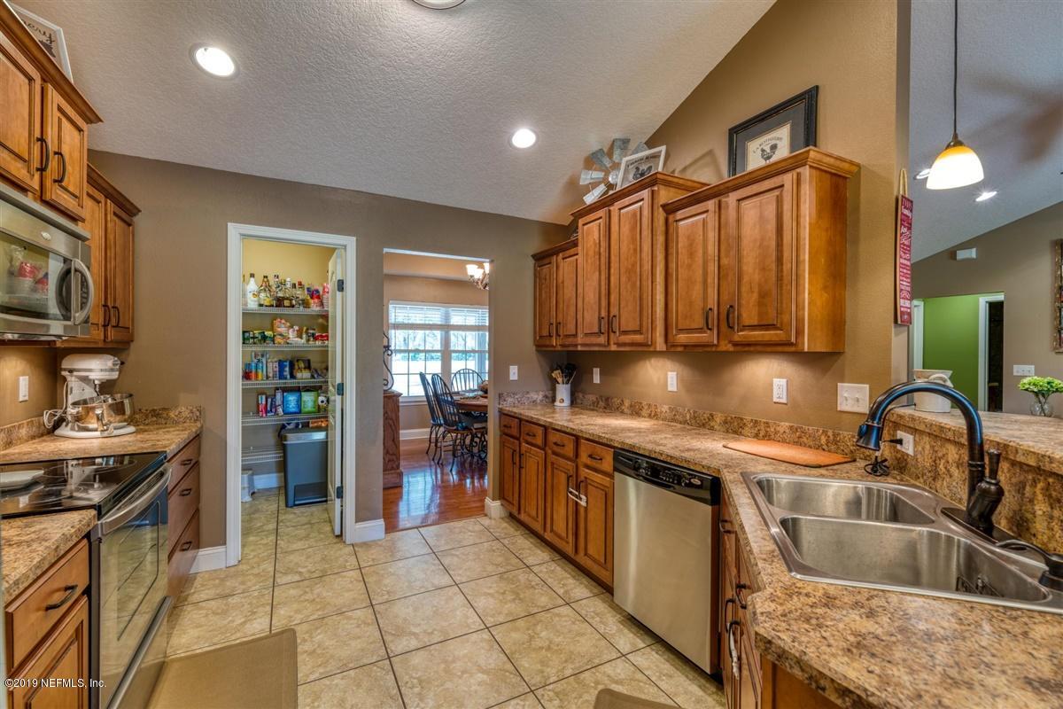 520 Hoover Road Interlachen, FL 32148 - Photo 10 of 66 10-JWL_9449_22