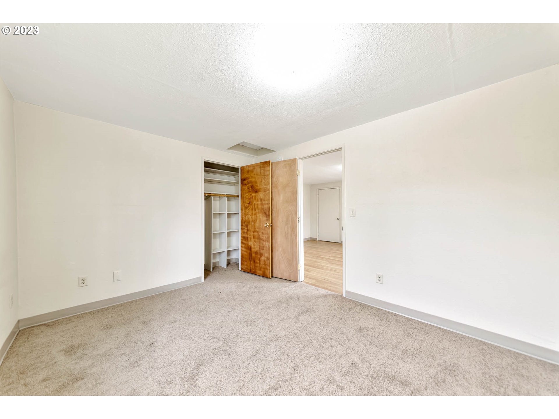 580 North 51st Street Springfield, OR 97478 - Photo 16 of 29