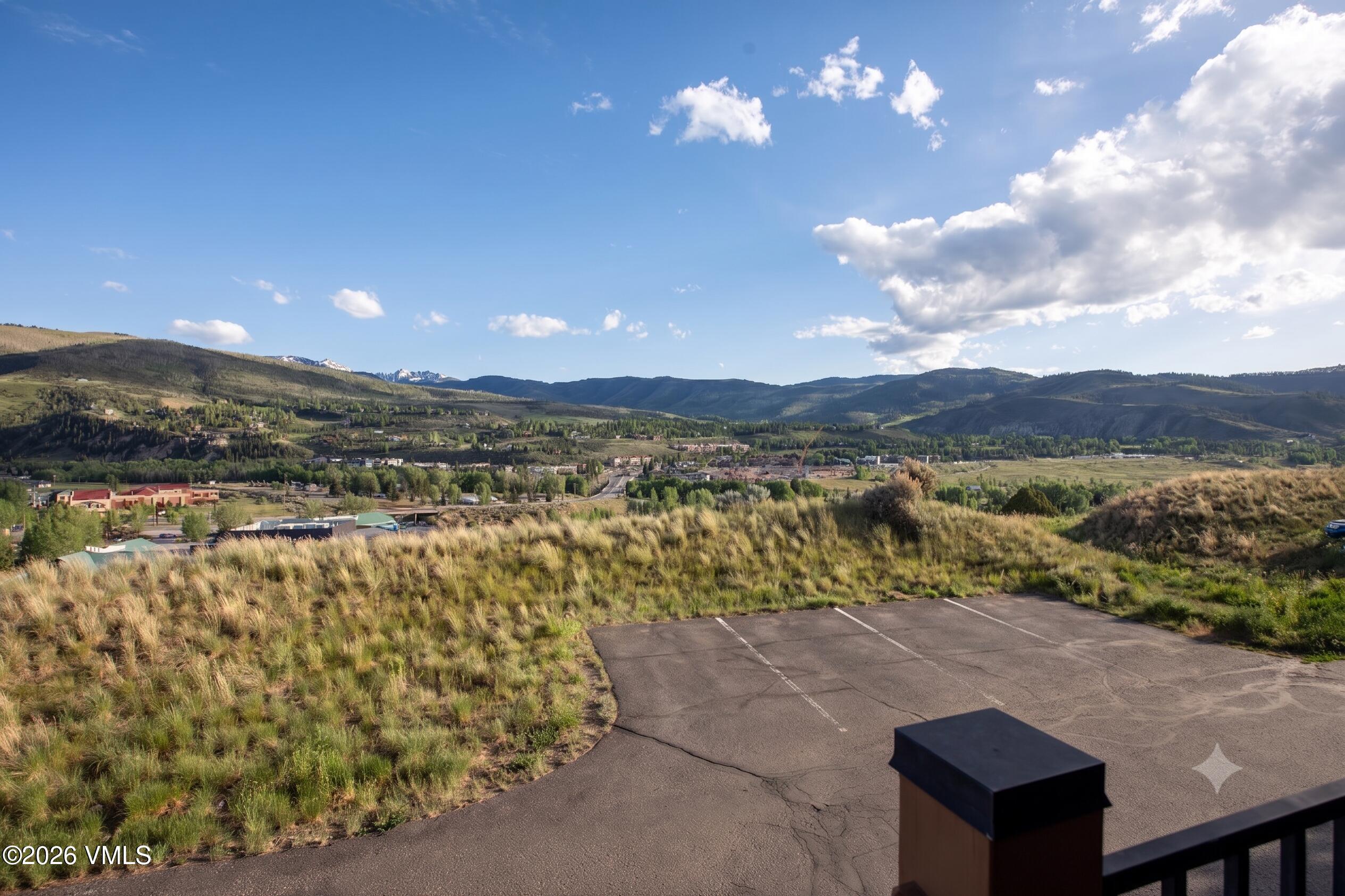 274 Beard Creek Road, Unit H4 Edwards, CO 81632 - Photo 16 of 41 Viewfront deck2