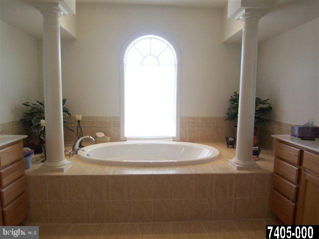 513 Wynwood Road York, PA 17402 - Photo 22 of 25 Gallery Image 22