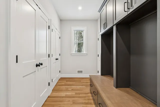 $1,280,000 | 2 Washburn Farm Lane, Unit 1, Kittery, ME 03905