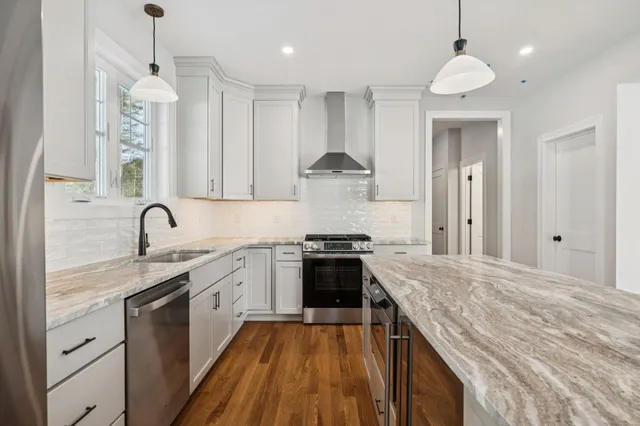 $1,280,000 | 2 Washburn Farm Lane, Unit 1, Kittery, ME 03905