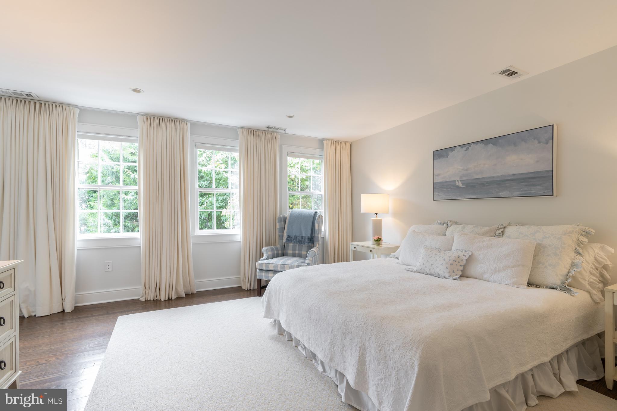 2810 R Street Northwest Washington, DC 20007 - Photo 16 of 32