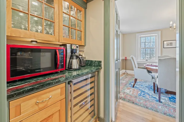 $999,000 | 33 Ferndale Drive, Barnard, VT 05032