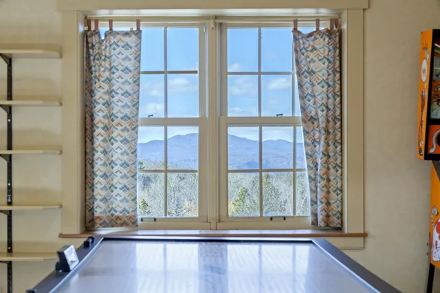 $999,000 | 33 Ferndale Drive, Barnard, VT 05032