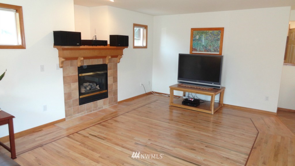 3927 Lakemont Road Bellingham, WA 98226 - Photo 9 of 23