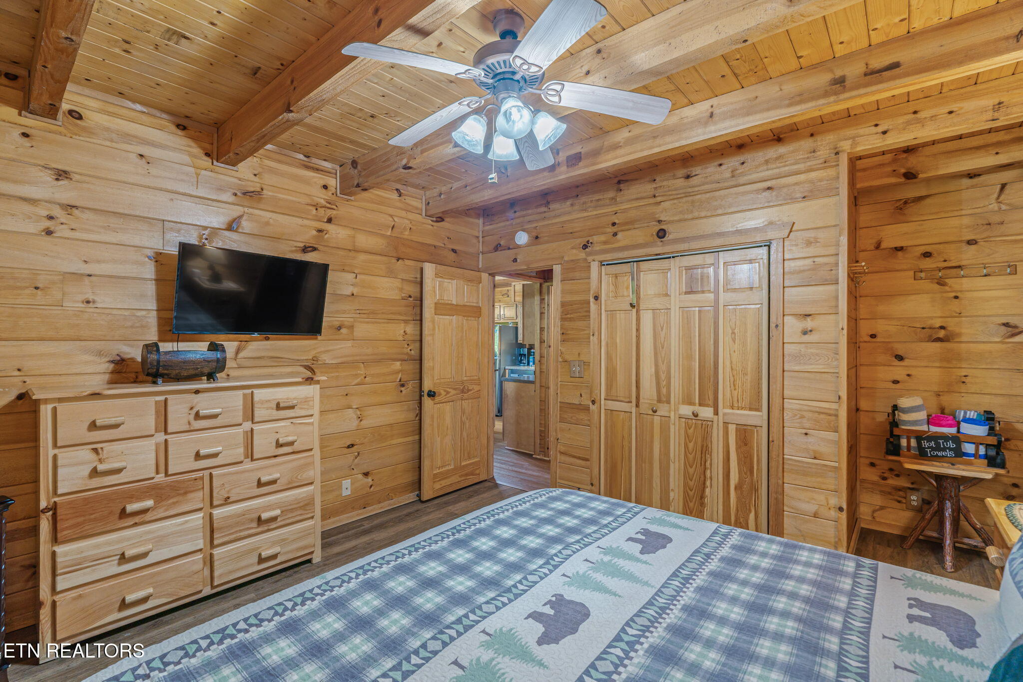 1111 Rocky Top Ridge Way Sevierville, TN 37876 - Photo 24 of 42 25-web-or-mls-1111 Rocky Top Ridge-24