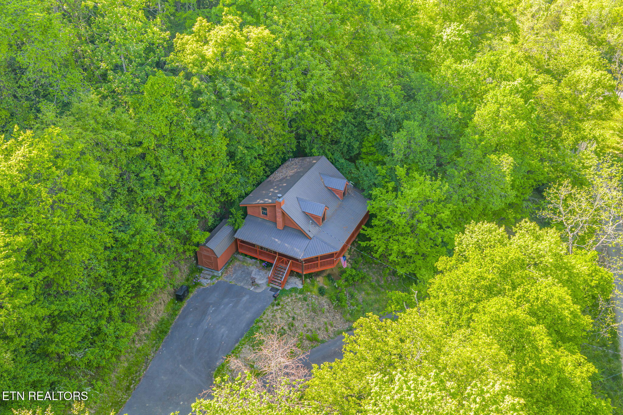 1111 Rocky Top Ridge Way Sevierville, TN 37876 - Photo 42 of 42 36-web-or-mls-1111 Rocky Top Ridge-35