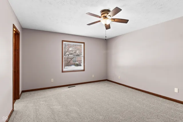 $235,000 | 1314 Holiday Lane East, Brownsburg, IN 46112