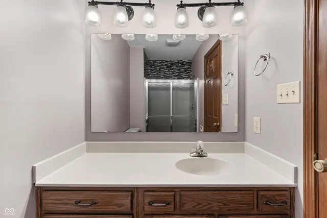 $235,000 | 1314 Holiday Lane East, Brownsburg, IN 46112