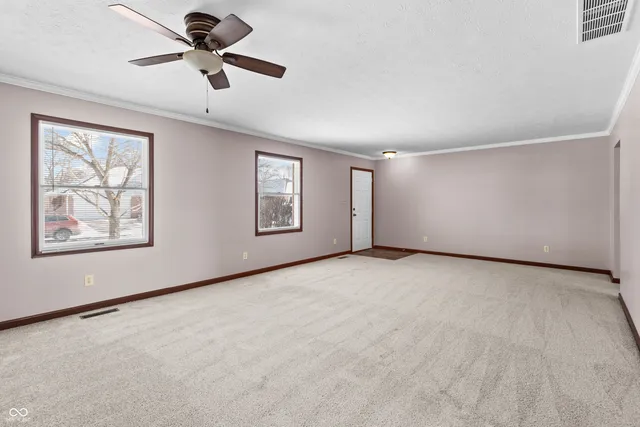 $235,000 | 1314 Holiday Lane East, Brownsburg, IN 46112