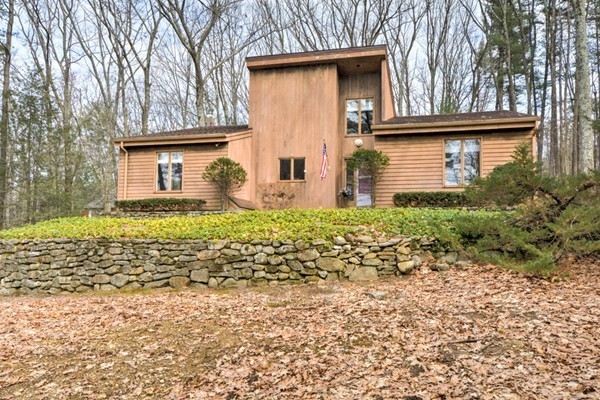 34 Wells Park Road Sturbridge, MA 01566 - Photo 26 of 28 Gallery Image 26