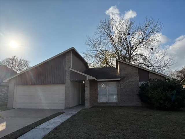 $1,800 | 1138 Oxford Drive, Pearland, TX 77584
