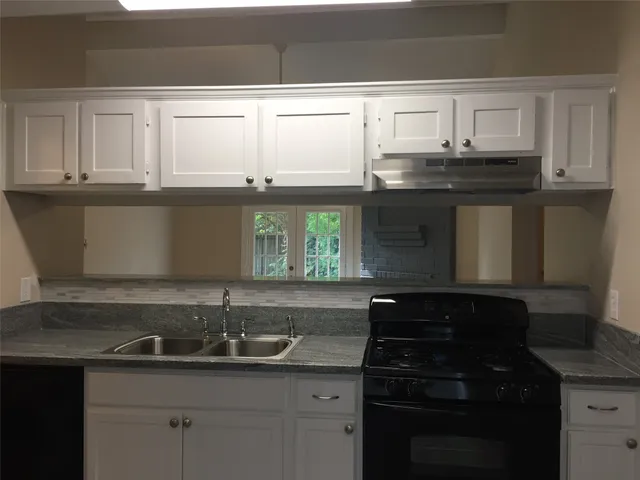 $1,900 | 1138 Oxford Drive, Pearland, TX 77584