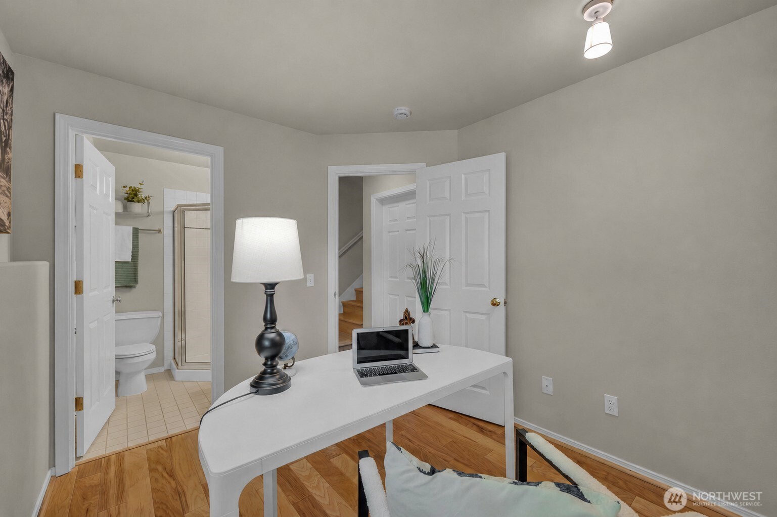 4720 Interlake Avenue North Seattle, WA 98103 - Photo 31 of 40